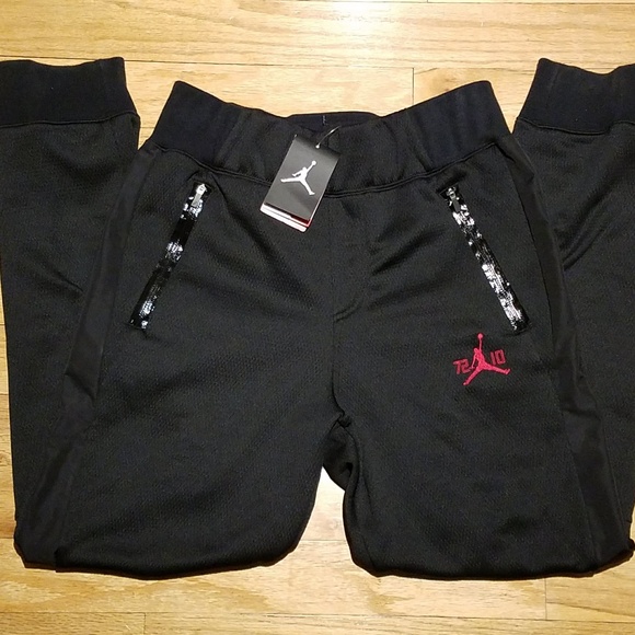 air jordan joggers mens